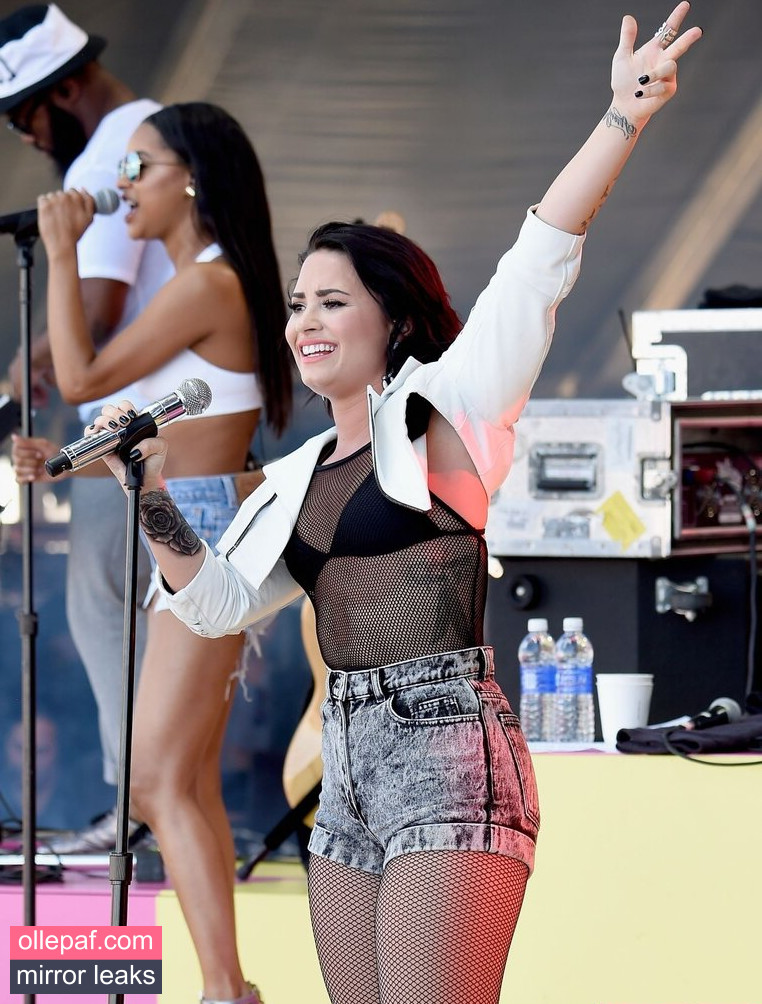 Latest Leaks Demi Lovato Nude #77 - Fapello