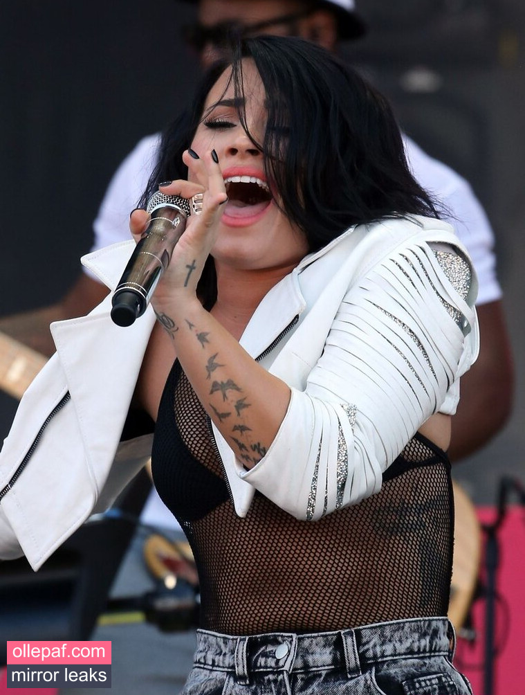 Latest Leaks Demi Lovato Nude #87 - Fapello