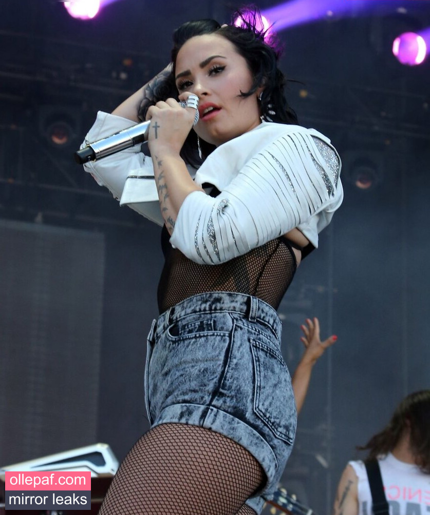 Latest Leaks Demi Lovato Nude #91 - Fapello
