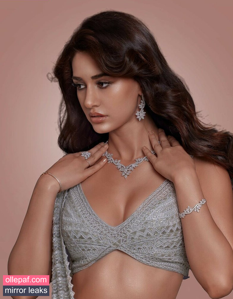 Disha Patani Nude Leaks OnlyFans #80 - Fapello