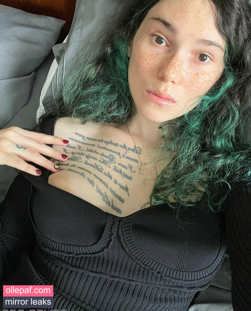 Eevee Bee Nude Leaks OnlyFans - Fapello