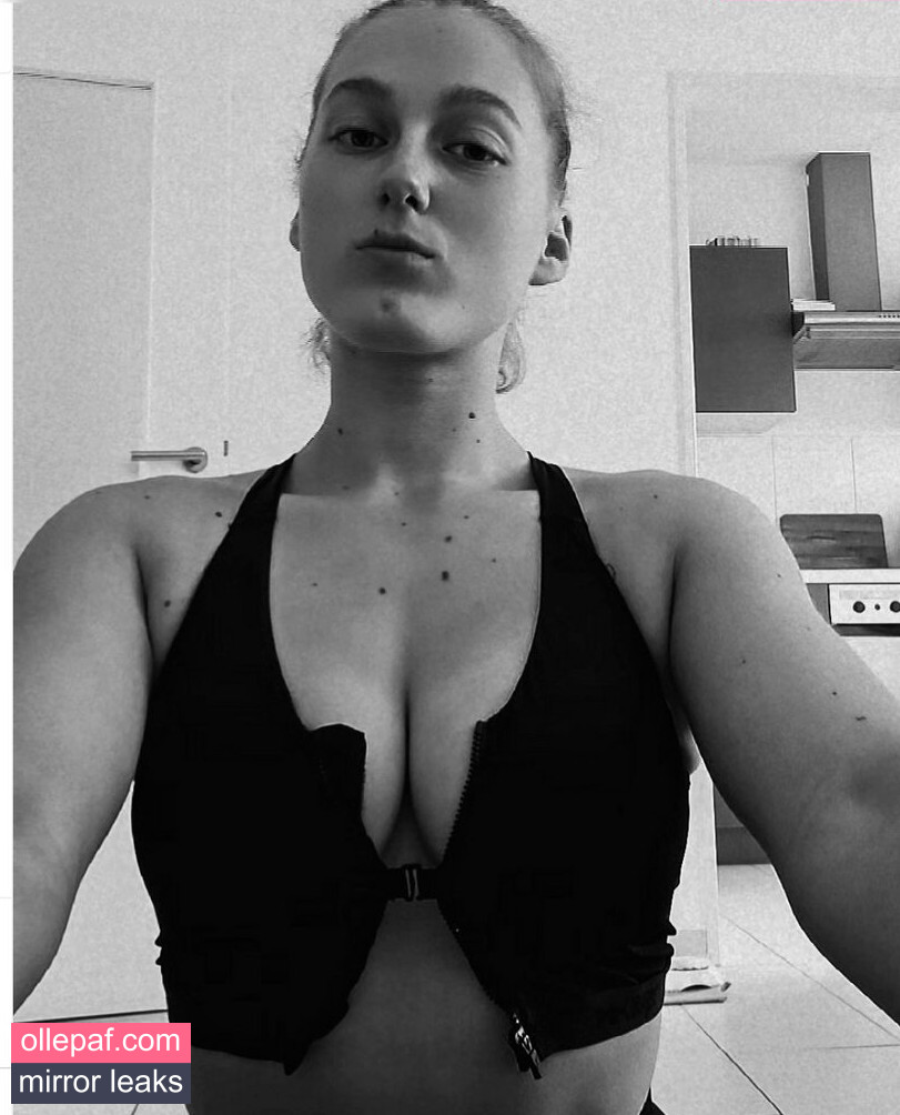 Latest Leaks einfachnurchristiinaa Nude #112 - Fapello