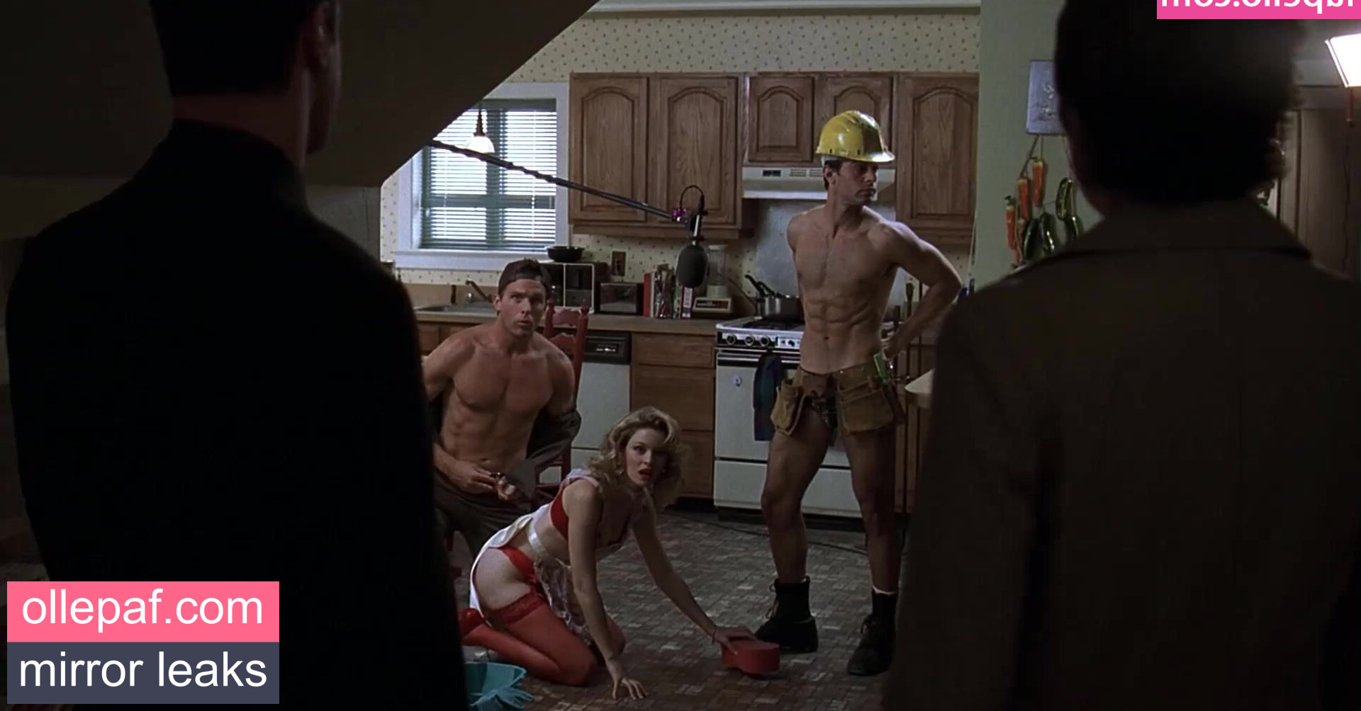 Latest Leaks Elizabeth Banks Nude #22 - Fapello