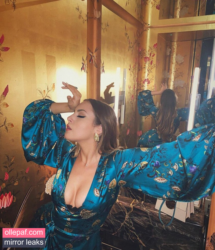 Latest Leaks Elizabeth Gillies Nude #190 - Fapello