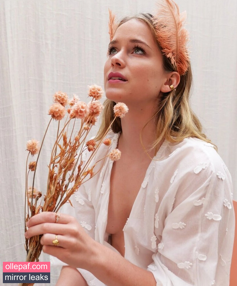 Latest Leaks Elizabeth Lail Nude #21 - Fapello