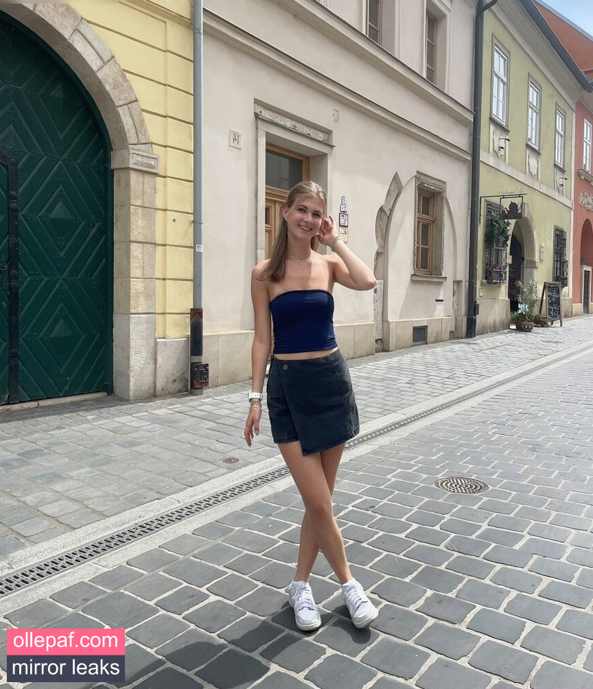 Latest Leaks Emelybasics Nude #23 - Fapello