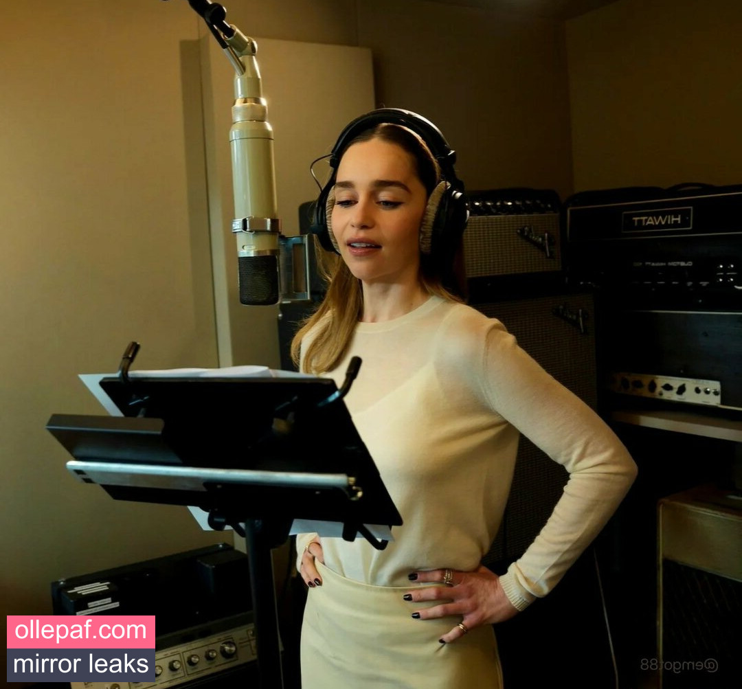 Emilia Clarke Nude Leaks OnlyFans #66 - Fapello