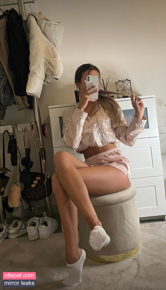 Latest Leaks emiliaaa.rose Nude #3 - Fapello