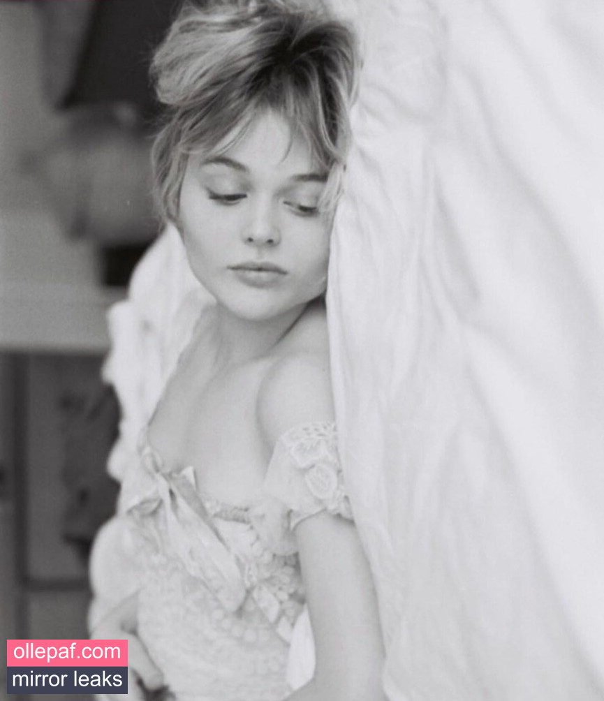 Latest Leaks Emily Alyn Lind Nude #31 - Fapello