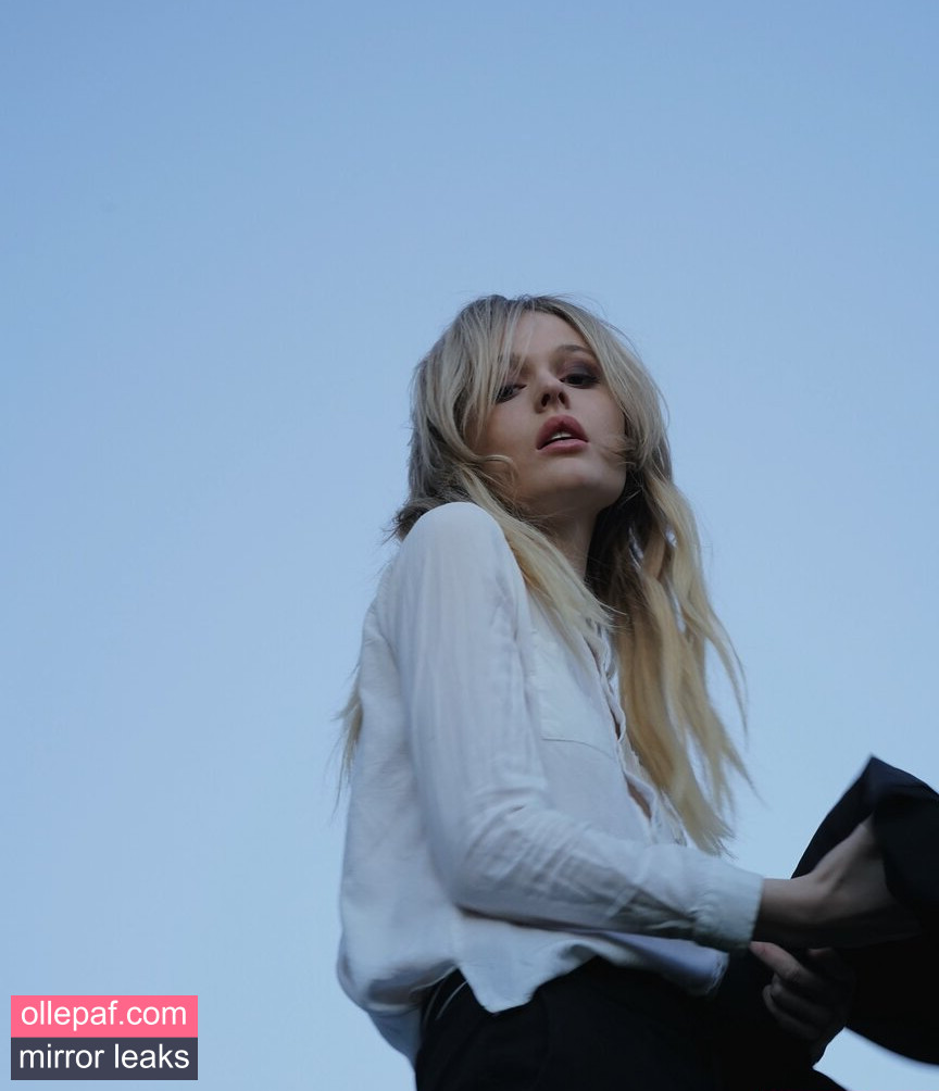 Latest Leaks Emily Alyn Lind Nude #10 - Fapello