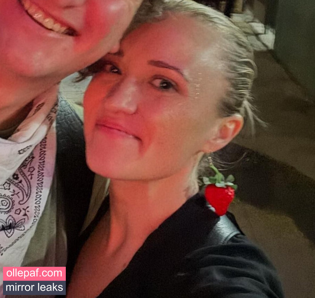 Emily Osment Nude Leaks OnlyFans #73 - Fapello