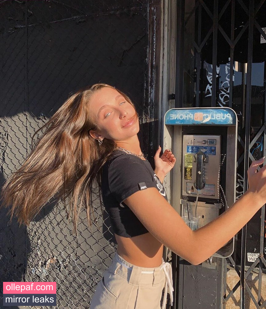 Latest Leaks Emma Chamberlain Nude #302 - Fapello