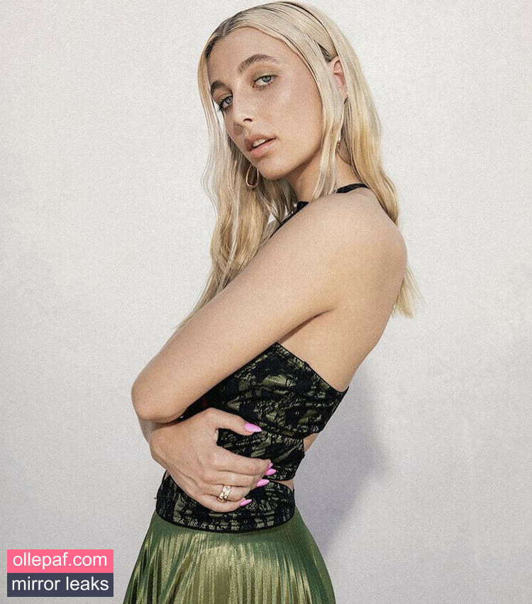 Emma Chamberlain Nude Leaks OnlyFans #489 - Fapello