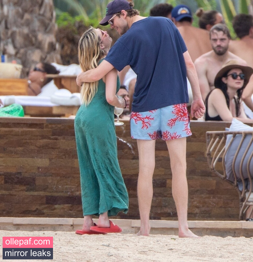 Latest Leaks Emma Roberts Nude #858 - Fapello