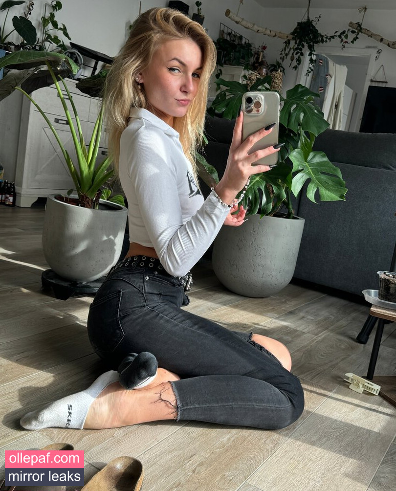 Latest Leaks Emmysfeetandsocks Nude #336 - Fapello