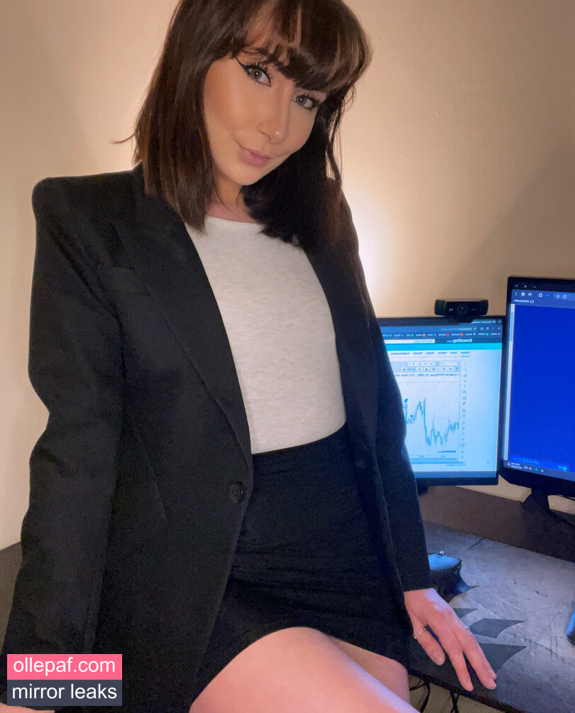 Latest Leaks financebarbie Nude #24 - Fapello