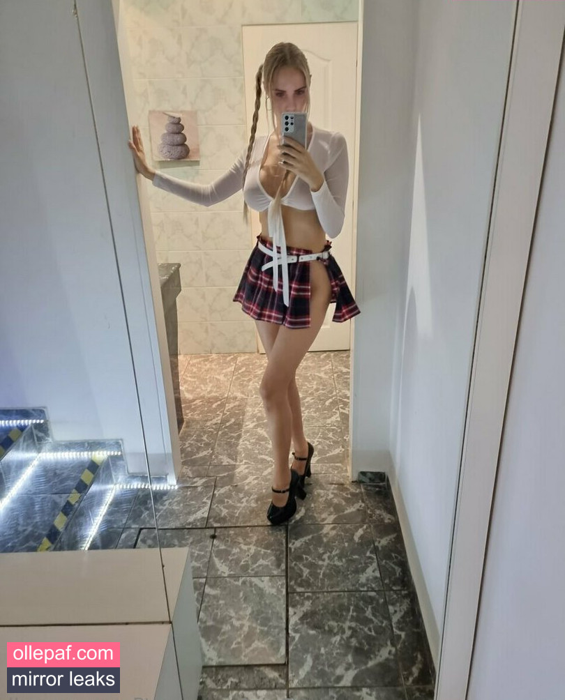 Latest Leaks Florane Russell Nude #211 - Fapello