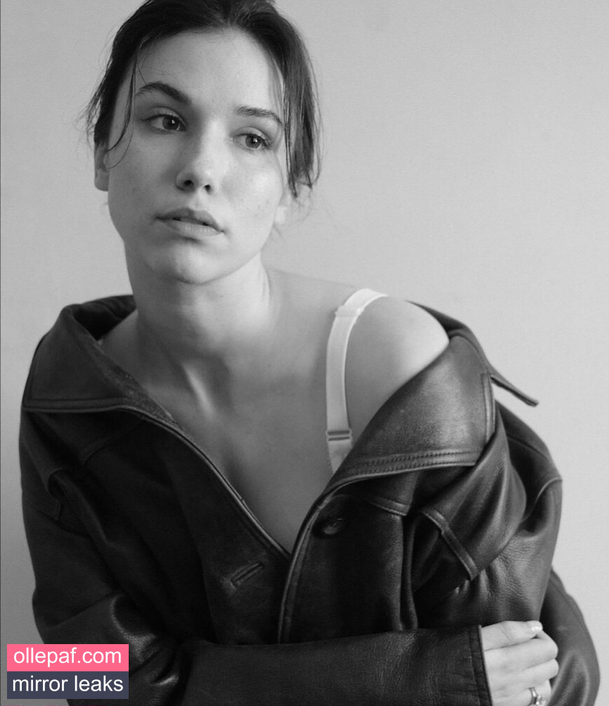 Latest Leaks Grace Caroline Currey Nude #6 - Fapello