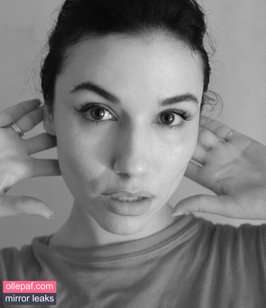 Latest Leaks Grace Caroline Currey Nude #7 - Fapello
