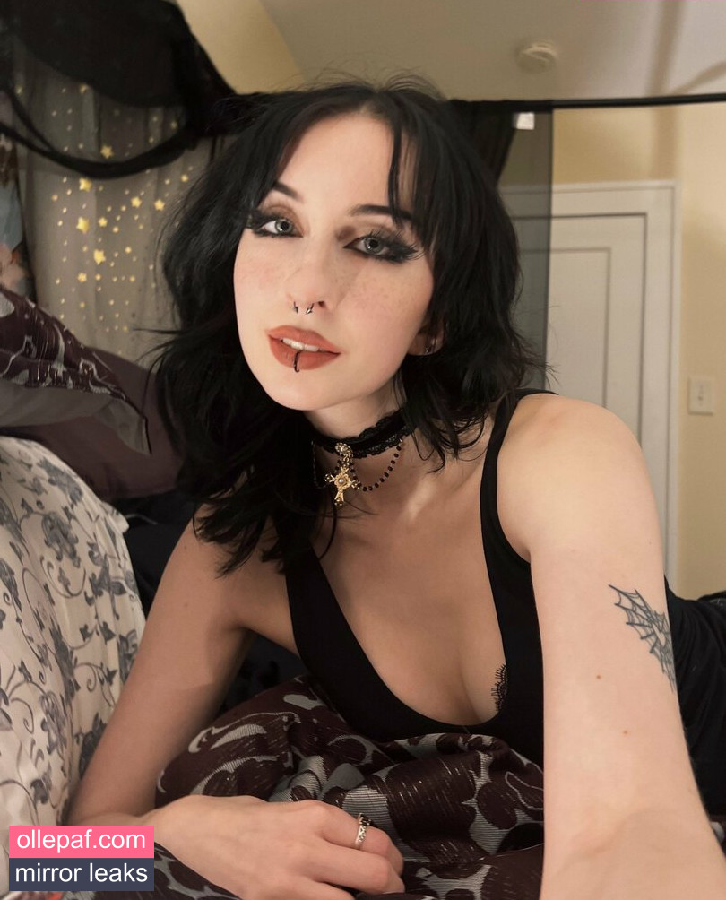 Latest Leaks graveghostie Nude #98 - Fapello