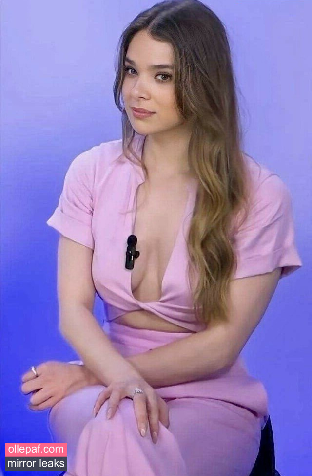 Latest Leaks Hailee Steinfeld Nude #6 - Fapello