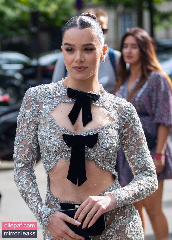 Latest Leaks Hailee Steinfeld Nude #18 - Fapello