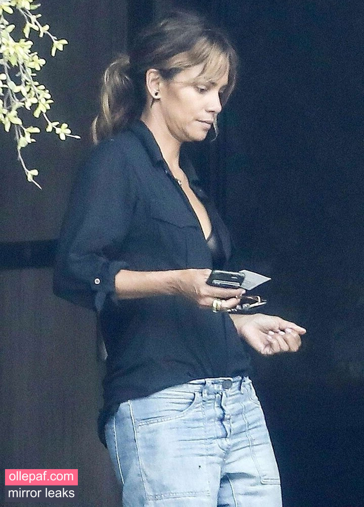 Latest Leaks Halle Berry Nude #349 - Fapello