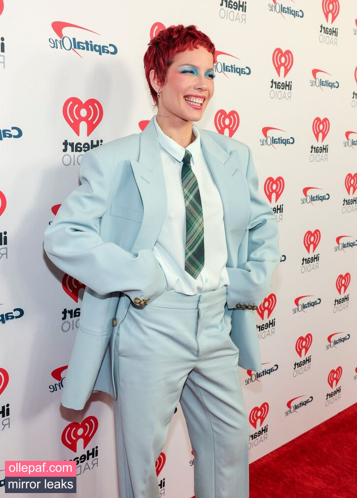 Latest Leaks Halsey Nude #114 - Fapello