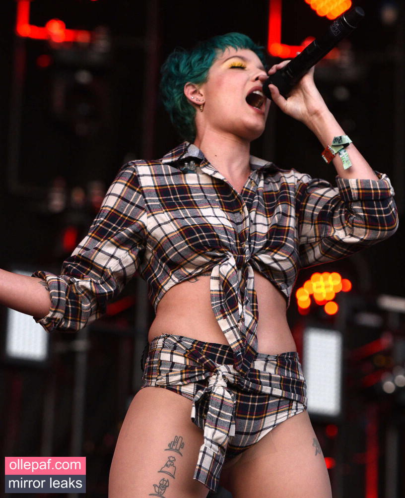 Latest Leaks Halsey Nude #381 - Fapello