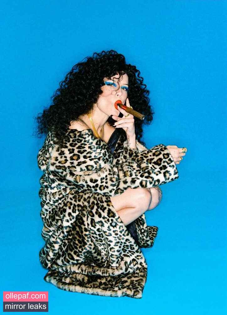 Latest Leaks Halsey Nude #54 - Fapello