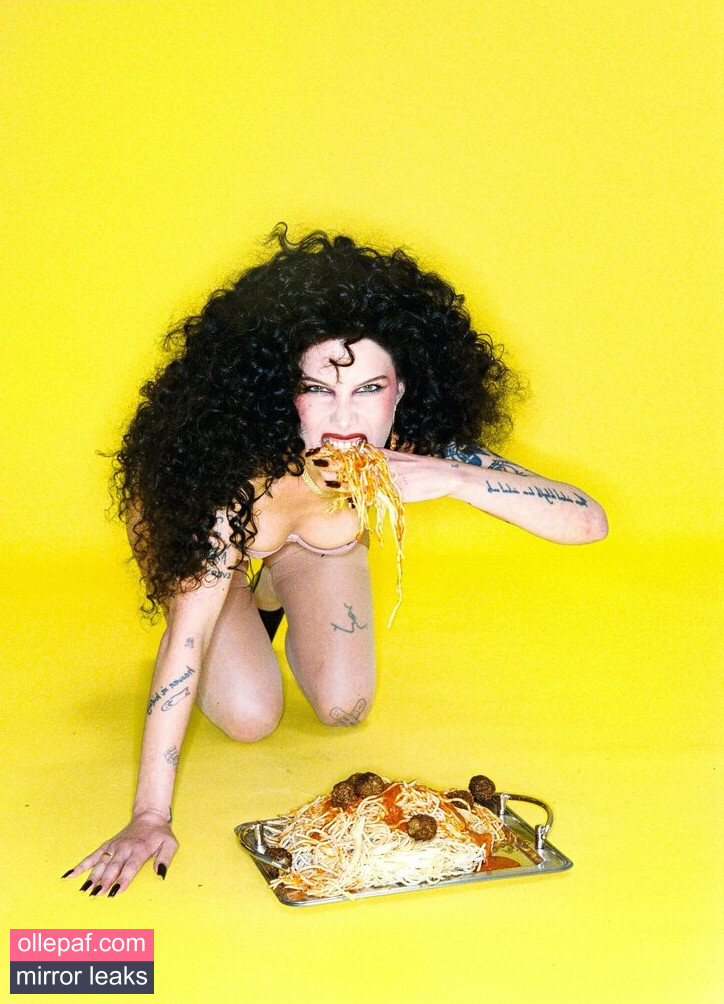 Latest Leaks Halsey Nude #56 - Fapello