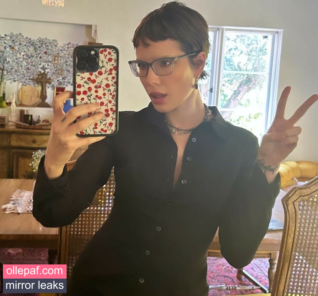 Latest Leaks Halsey Nude #574 - Fapello