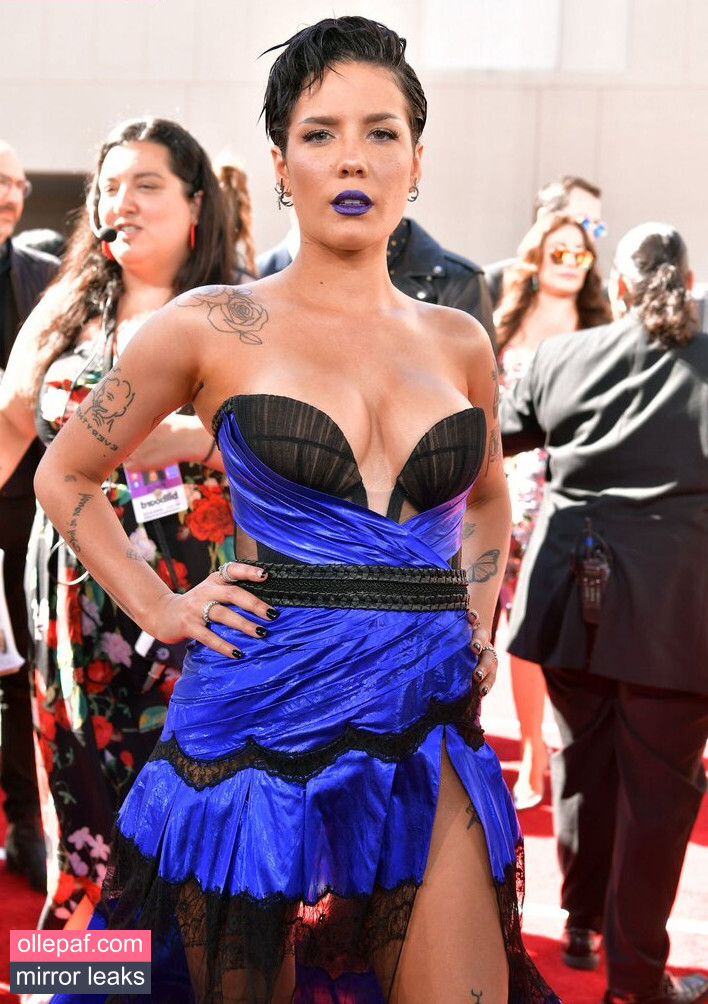 Latest Leaks Halsey Nude #646 - Fapello