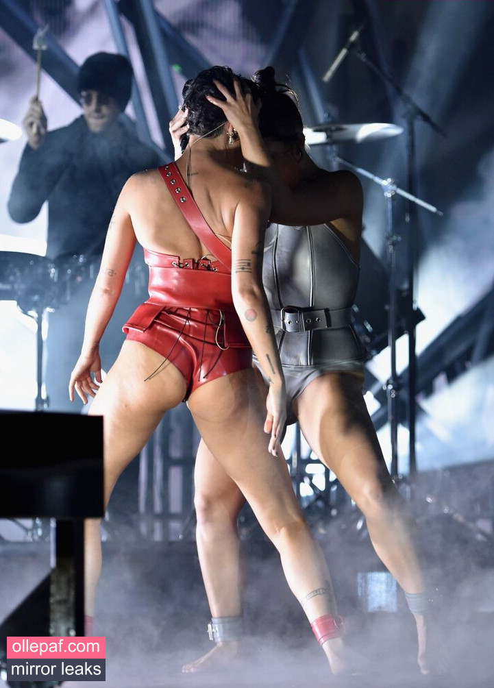 Latest Leaks Halsey Nude #673 - Fapello