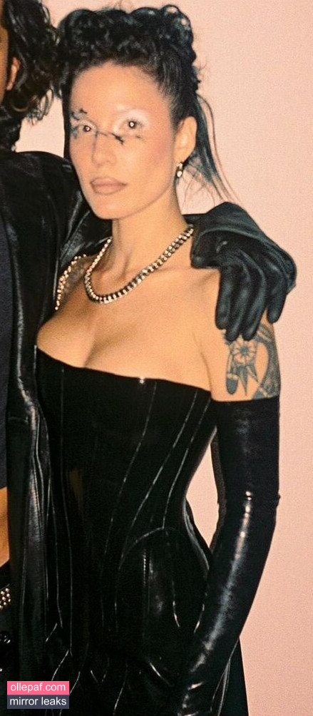 Latest Leaks Halsey Nude #694 - Fapello