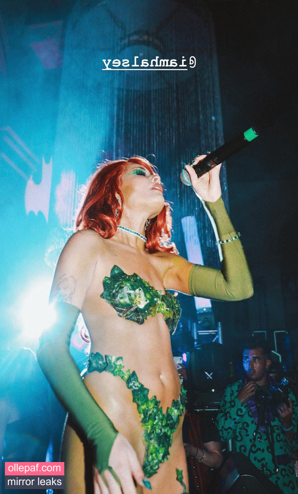 Latest Leaks Halsey Nude #951 - Fapello