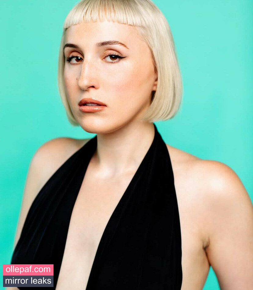 Latest Leaks Harley Quinn Smith Nude #104 - Fapello