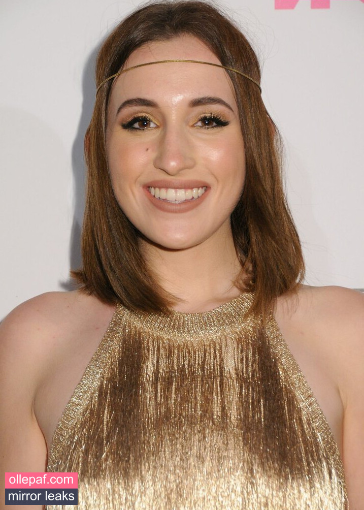 Harley Quinn Smith Nude Leaks OnlyFans #193 - Fapello