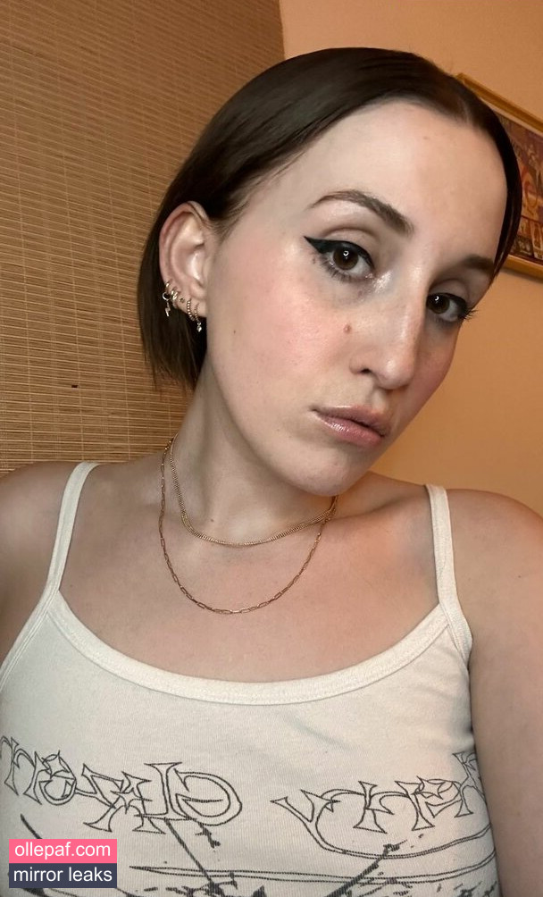 Harley Quinn Smith Nude Leaks OnlyFans #25 - Fapello