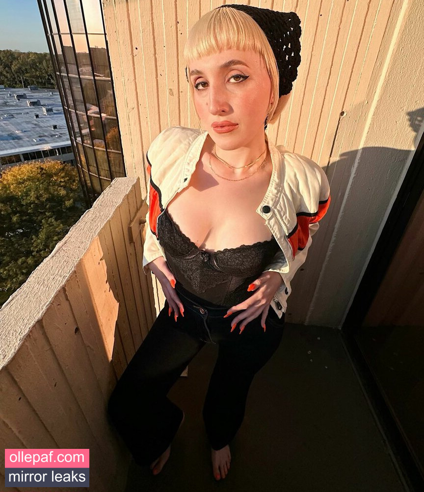 Harley Quinn Smith Nude Leaks OnlyFans #250 - Fapello