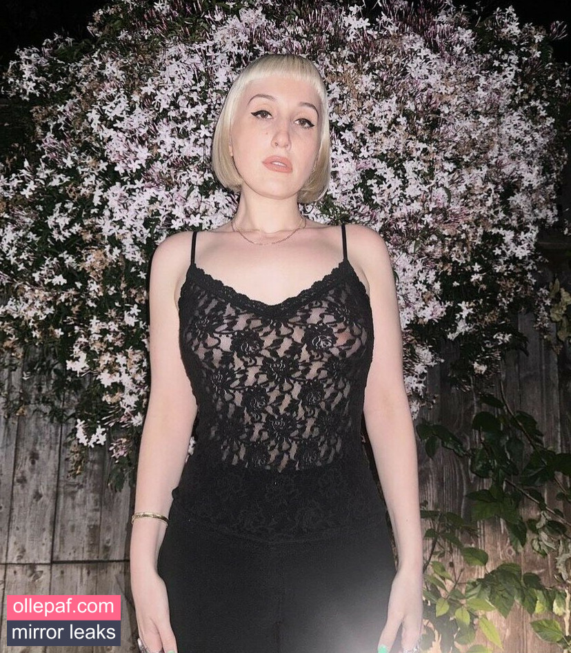 Harley Quinn Smith Nude Leaks OnlyFans #270 - Fapello