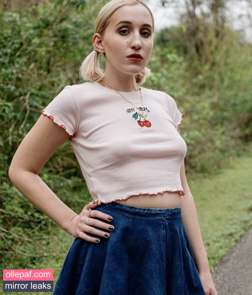 Harley Quinn Smith Nude Leaks OnlyFans #79 - Fapello