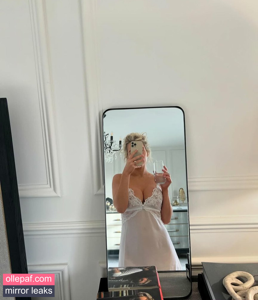 Helen Flanagan Nude Leaks OnlyFans #17 - Fapello