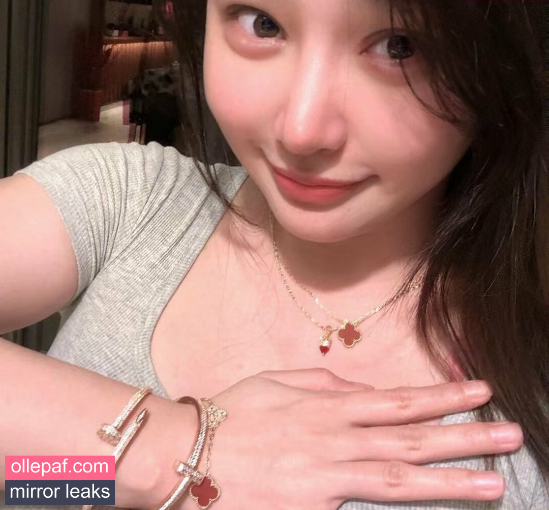 Latest Leaks Hitomi Songyuxin Nude #301 - Fapello