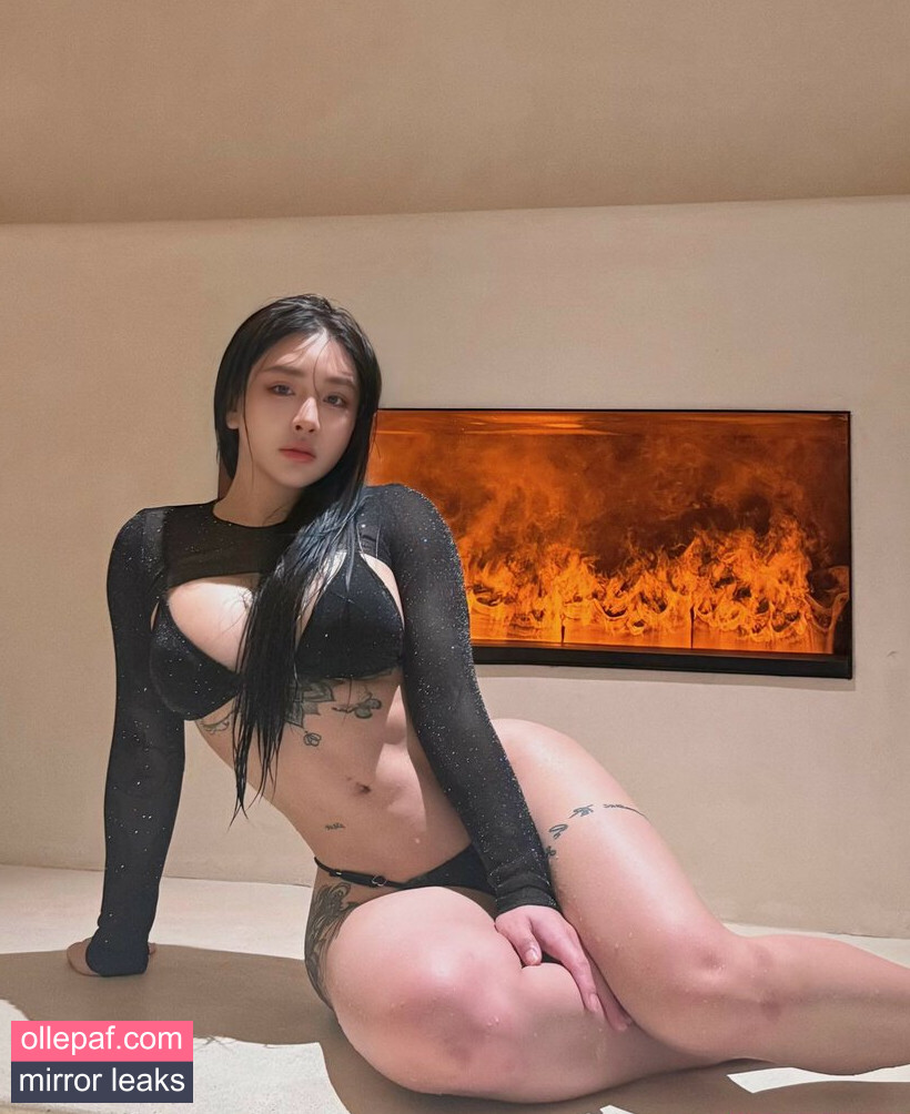 Latest Leaks Hitomi Songyuxin Nude #414 - Fapello