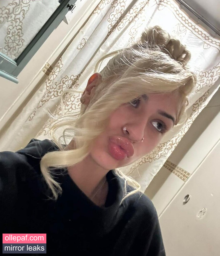 Latest Leaks Hollynbanks Nude #2 - Fapello
