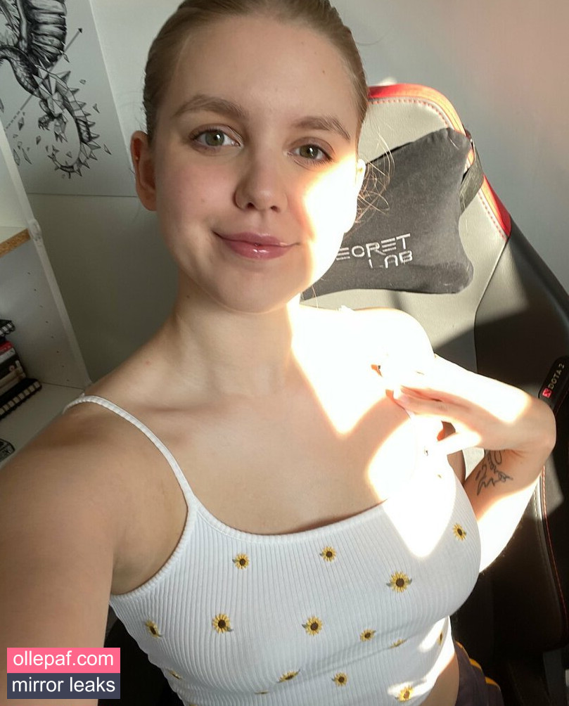 Latest Leaks HoxieLoxie Nude #49 - Fapello