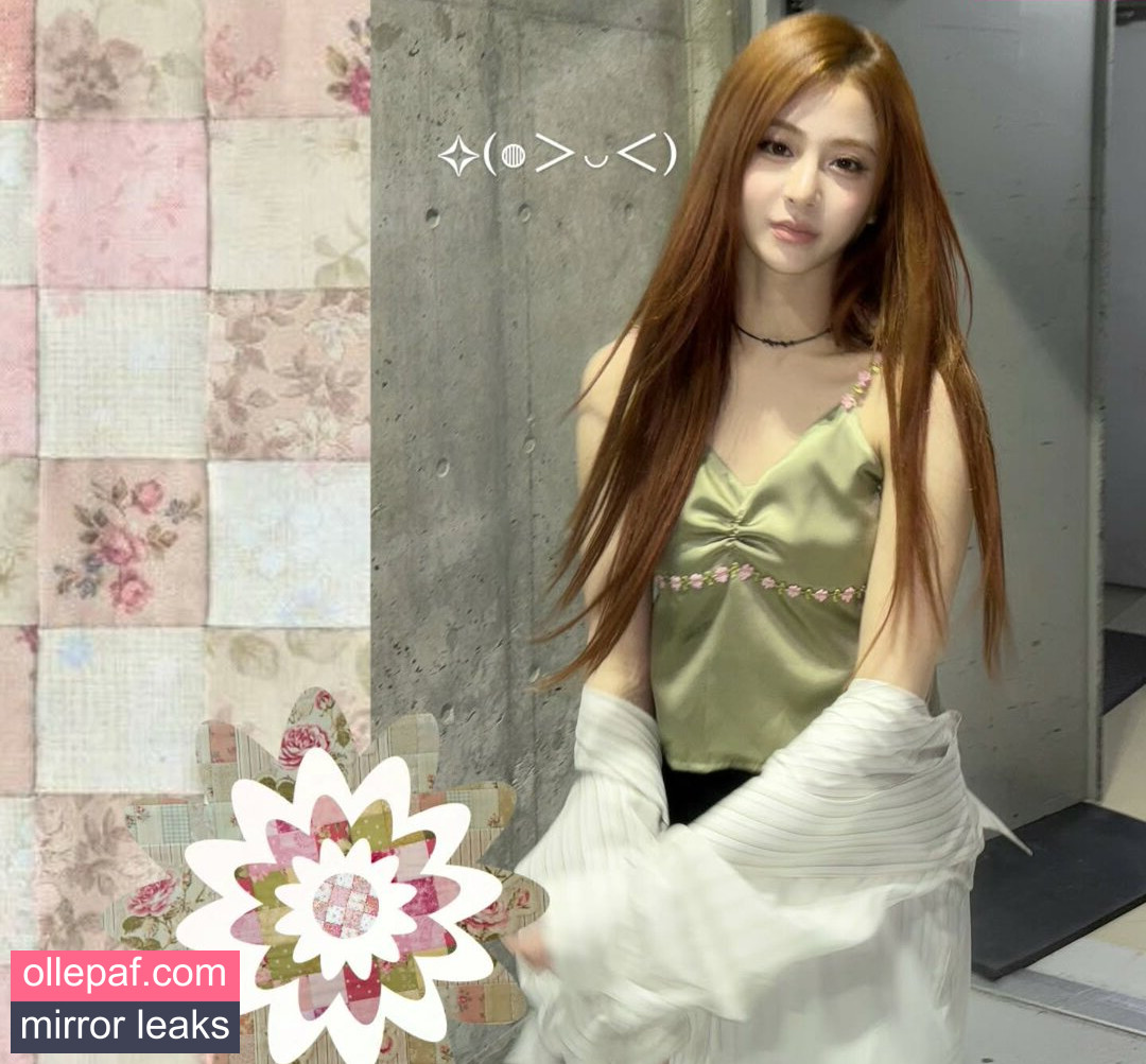 Huh Yunjin 허윤진 Nude Leaks OnlyFans - Fapello