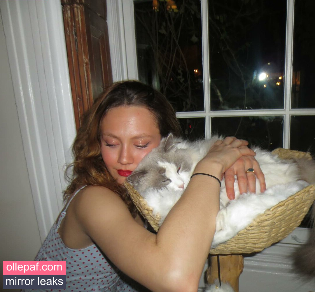 Latest Leaks Iris Apatow Nude #19 - Fapello