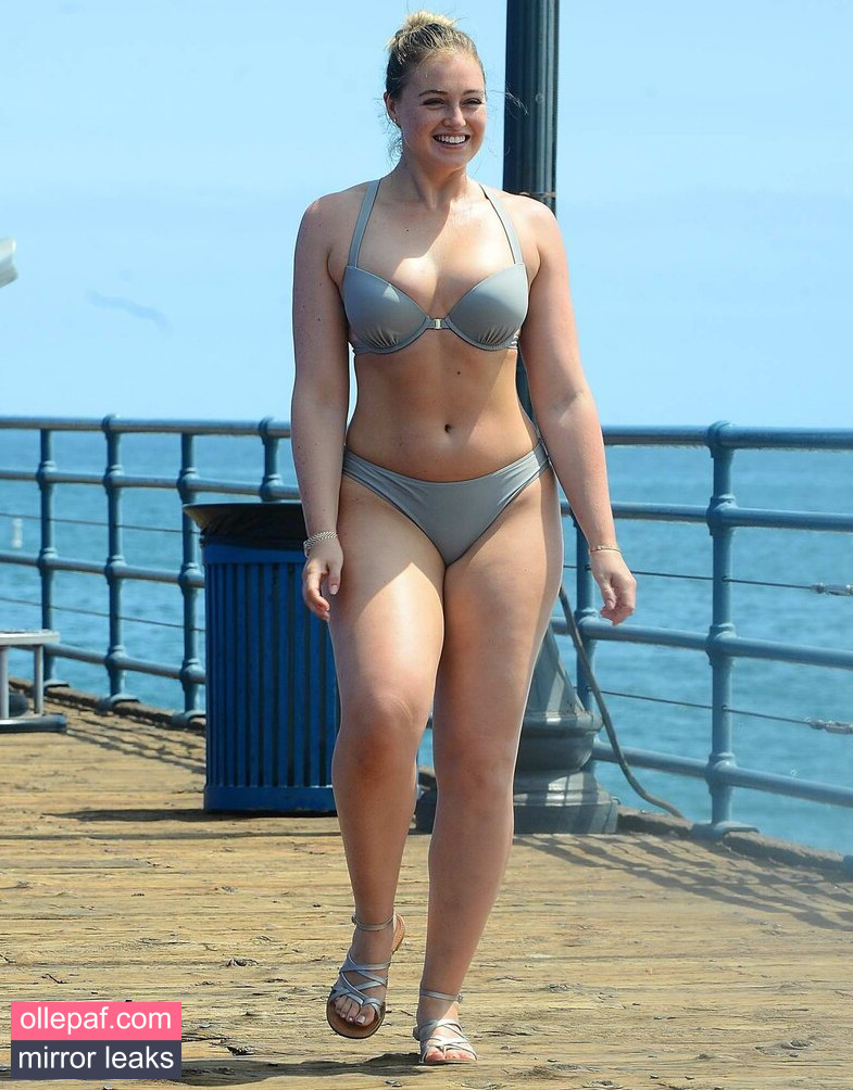 Latest Leaks Iskra Lawrence Nude #14 - Fapello